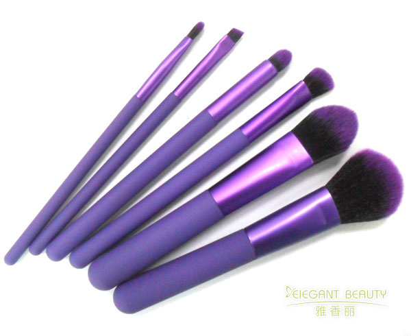 权威解读：企鹅电竞平台
在美妆行业的重要地位